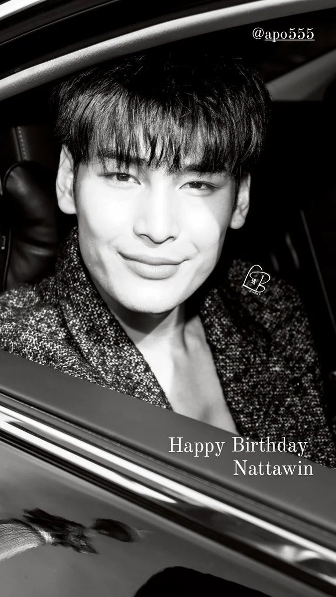 susu__555's tweet photo. 🎂😻💛 @Nnattawin1
#ApoNattawin #apo555 #apocolleagues 
Cr: @LyvansB Story IG Thx 🙏🏼 https://t.co/SMVOVu8Ry5