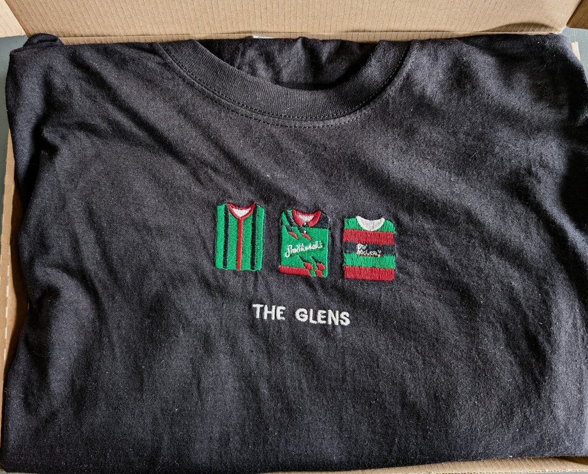 A massive thanks to the guys <a href="/theshirtinabox/">Shirt in a Box</a> for sending some 🔥 Glentoran products our way

Their Glentoran Collection includes prints, t-shirt and hoodie. They're currently running a deal of BUY 2, GET 1 FREE!

Check out the collection here ⤵️

printinabox.co.uk/collections/ir…

#COYG 🐓