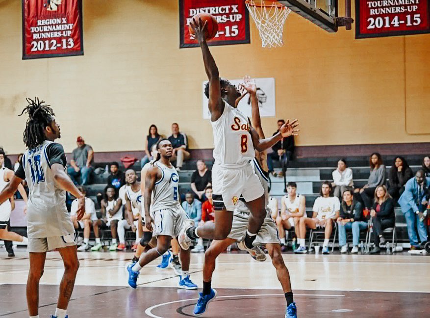 🚨Commitment Anniversary🚨

A year ago today <a href="/SbwDec/">Declan Kom</a> committed <a href="/USCSalkMBB/">USC Salk Basketball⚡️</a> and made the trip across the pond! Excited to continue to watch him progress! 🔛🔝🔜

-Three Level Scorer 
-Explosive Athlete
-Resilient 
-First Class Human

Best is yet to come! ⚡️⏳