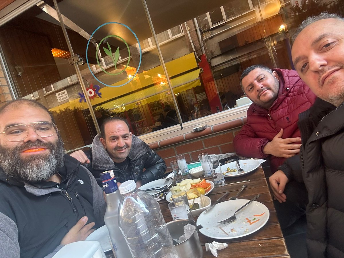 Arayı açmayalım 😃 <a href="/MustafasavS/">Mustafa Sav</a> <a href="/bossminiks/">Ahmet Aynaci</a>