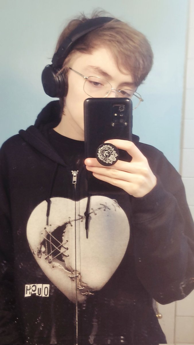 leithal hoodie came in, she's an absolute slay 🖤 🌹
<a href="/leithalworld/">LEITHAL</a> <a href="/RemingtonLeith/">Remington Leith❌❌❌</a>