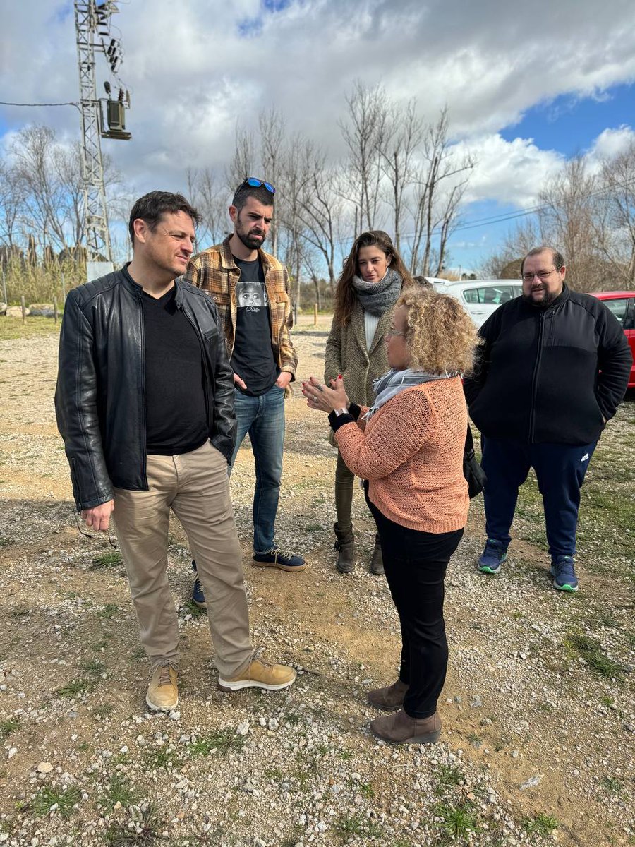 Movem_'s tweet photo. 👉 Avui amb més companys del Baix Llobregat i el diputat @EnricB_ hem anat a la Llacuna de la Murtra per exigir a la Generalitat les infraestructures hídriques que mereixem. Reivindiquem:
💦 Evitar vessaments d'aigües residuals
🚜 Treballar un pla de gestió amb la pagesia https://t.co/8O7EjkSGJG