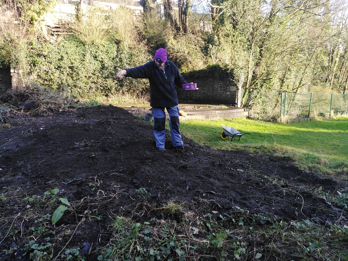 PeterIronworks's tweet photo. There will be a work party on Sunday, 25.2.24 at 1pm. Please wear suitable clothing and footwear.
We managed to till and sow some wild flower seeds on a bank amongst other jobs such as litter picking.
Our sower went to sow, and we hope the seeds all fell on good ground! https://t.co/4uPw3Q77W6