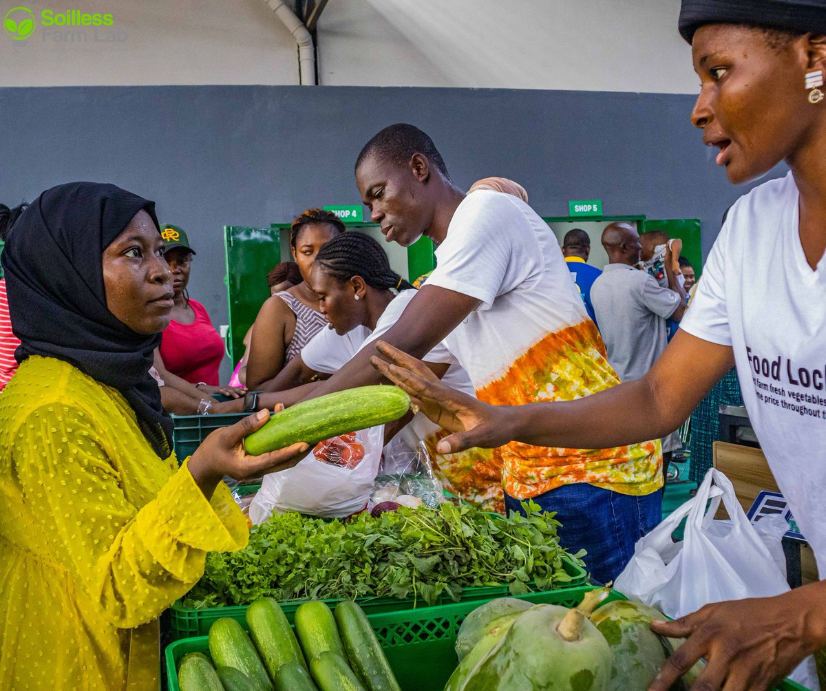 Samsonprolific's tweet photo. Dear Lagos,

Tomorrow is Saturday 
Farm fresh food | The same price | The same quality | The same quantity

Lagos fresh food hub,
Idi oro, Opposite Alakara Police station, 
Mushin

9am - 5pm

Don't miss out!
Food will not turn you broke

#FarmerSamson #TheWizardFarmer https://t.co/PlZYzfsDD0