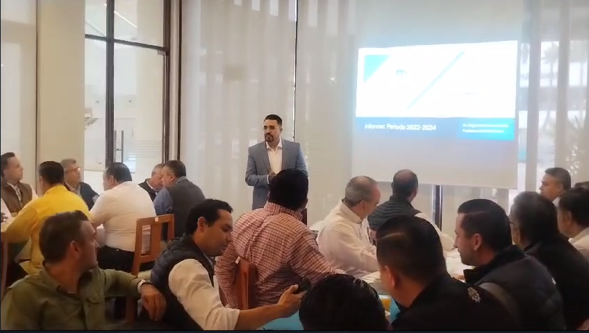 gruporedlm's tweet photo. El día de hoy en nuestra sesión semanal de Grupo Red de Negocios Los Mochis, se llevó a cabo el cierre de la mesa directiva por parte del presidente Lic. Edgar Arturo Vivanco Uribe en su periodo 2022 - 2024

#GrupoReddeNegociosLosMochisAC #Negocios #LosMochis https://t.co/FhohlormGd