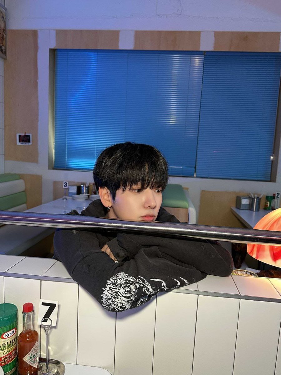 BOYNEXTDOOR_SRI's tweet photo. 230224|#JAEHYUN X UPDATE
Martini Blue that guy
#Martiniblue
#BOYNEXTDOOR #JAEHYUN
#명재현 #보이넥스트도어 #마티니블루
©️BND_SL🇱🇰🇰🇷 https://t.co/ihjYFnnaXL