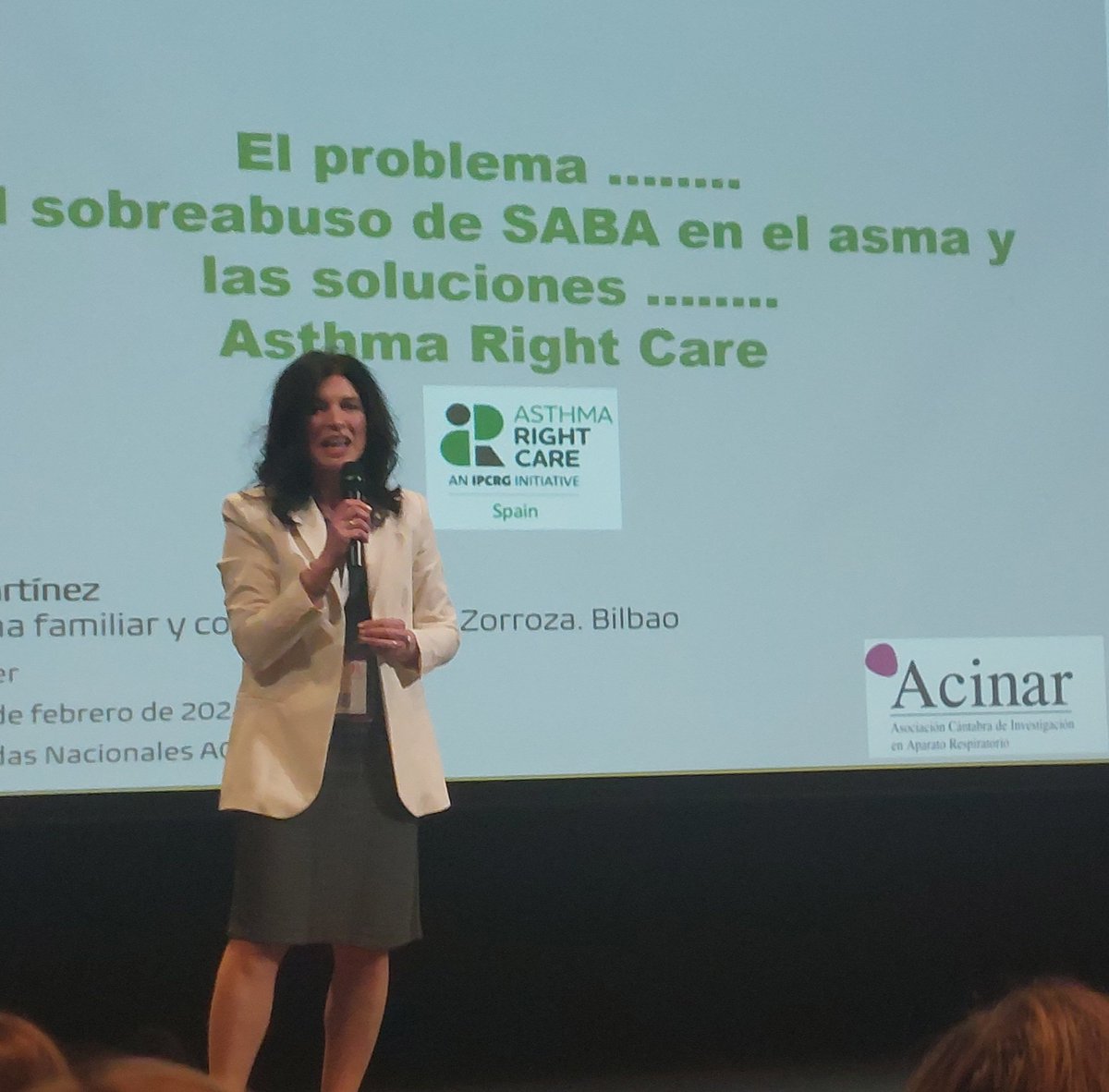 La Dra Mar Martínez <a href="/Mar79021208/">Mar</a> nos explica el proyecto Asthma Right Care  <a href="/ARC__Spain/">Asthma Right Care España</a> de <a href="/IPCRG/">IPCRG</a> en las IX Jornadas ACINAR #IXACINAR #controlasma #asthma  #asthmarightcare #SABA