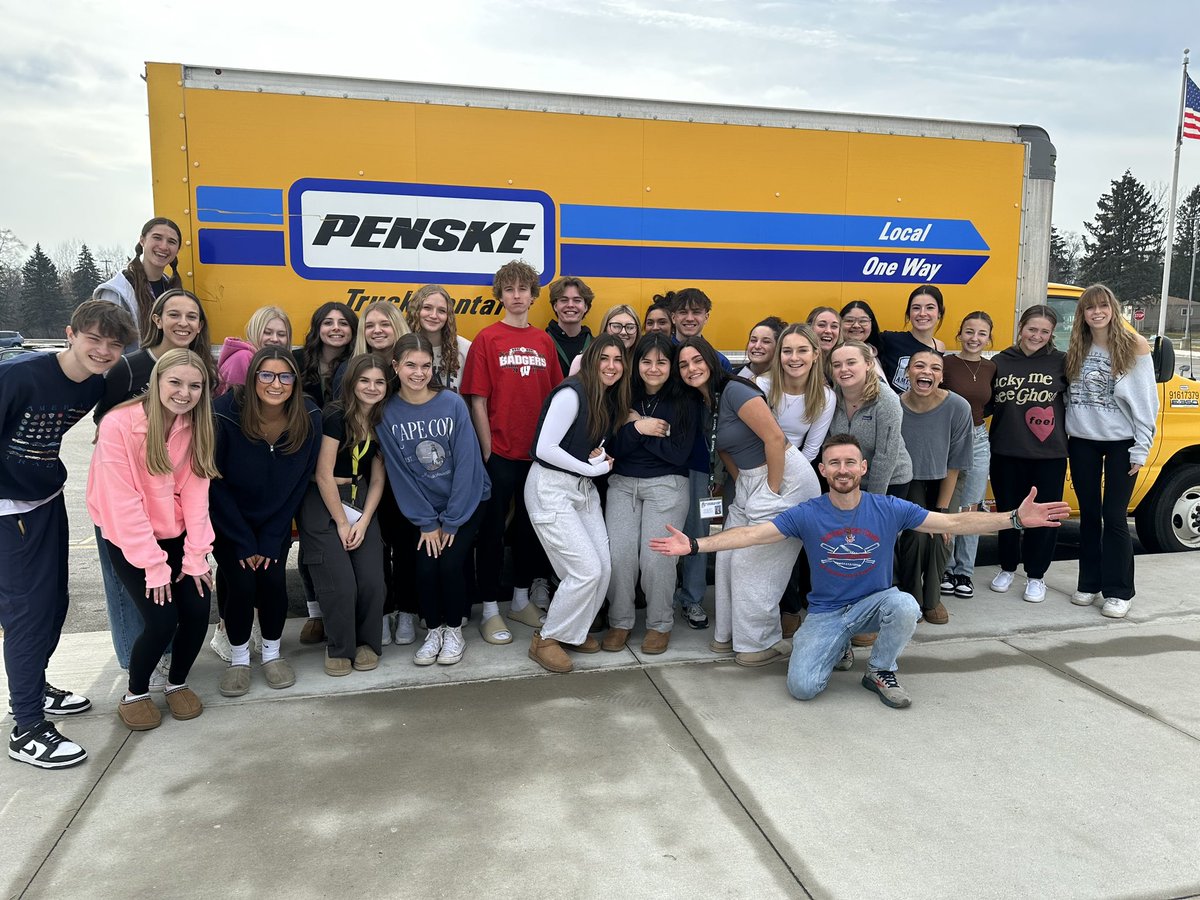 MASSP’s student leadership team <a href="/mascmahs/">MASC/MAHS Leadership</a> is getting ready to welcome 1,663 student leaders &amp; their advisers from 97 schools to Grand Rapids for the Student State Leadership Conference! This year’s host school is Waterford Kettering. <a href="/WKHSCaptains/">Waterford Kettering</a> <a href="/WSDNews/">Waterford Schools</a>