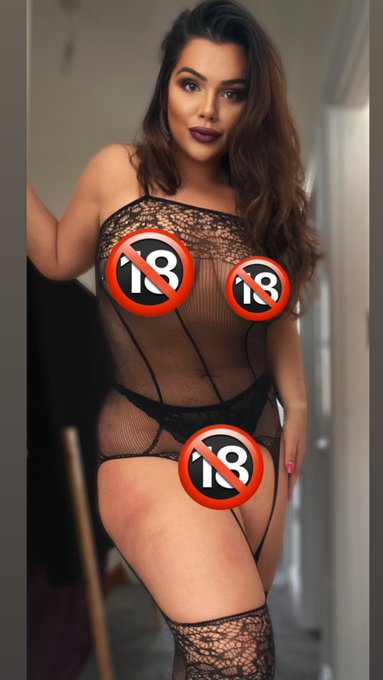 Anonymously unlock these 10 sexy photos from my fishnet body stocking shoot 😈😈  https://t.co/cdTsnDCU1o<a href="/tag/newprofilepic"class="tags"><span>#newprofilepic</span></a>