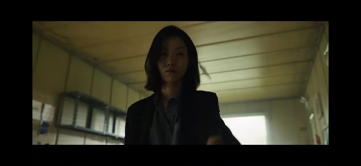amirkdrama's tweet photo. المشهد 😭👌
ماتوا كل المحققين لي كانوا معها و المشكلة انه لي قتلهم مش العصابة و إنما الشرطة ، مسلسل #modelfamily كان جريء على مستوى الطرح و لم يزين الواقع بل قدمه بأقصى ساوداوية https://t.co/dCk9Eo6Ma9