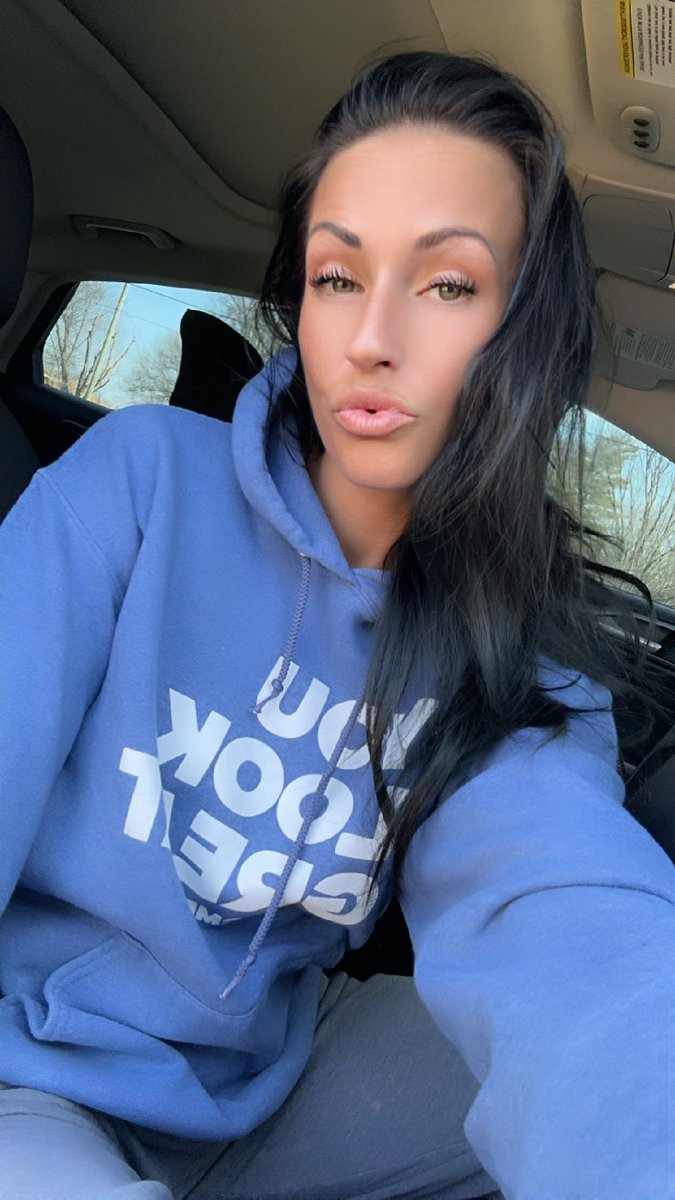 XoxooHazel's tweet photo. happpppppy friday 💙

#cute #model #onlyfans #beautiful 

https://t.co/uvvjsghYH8 https://t.co/Io7epCdinK