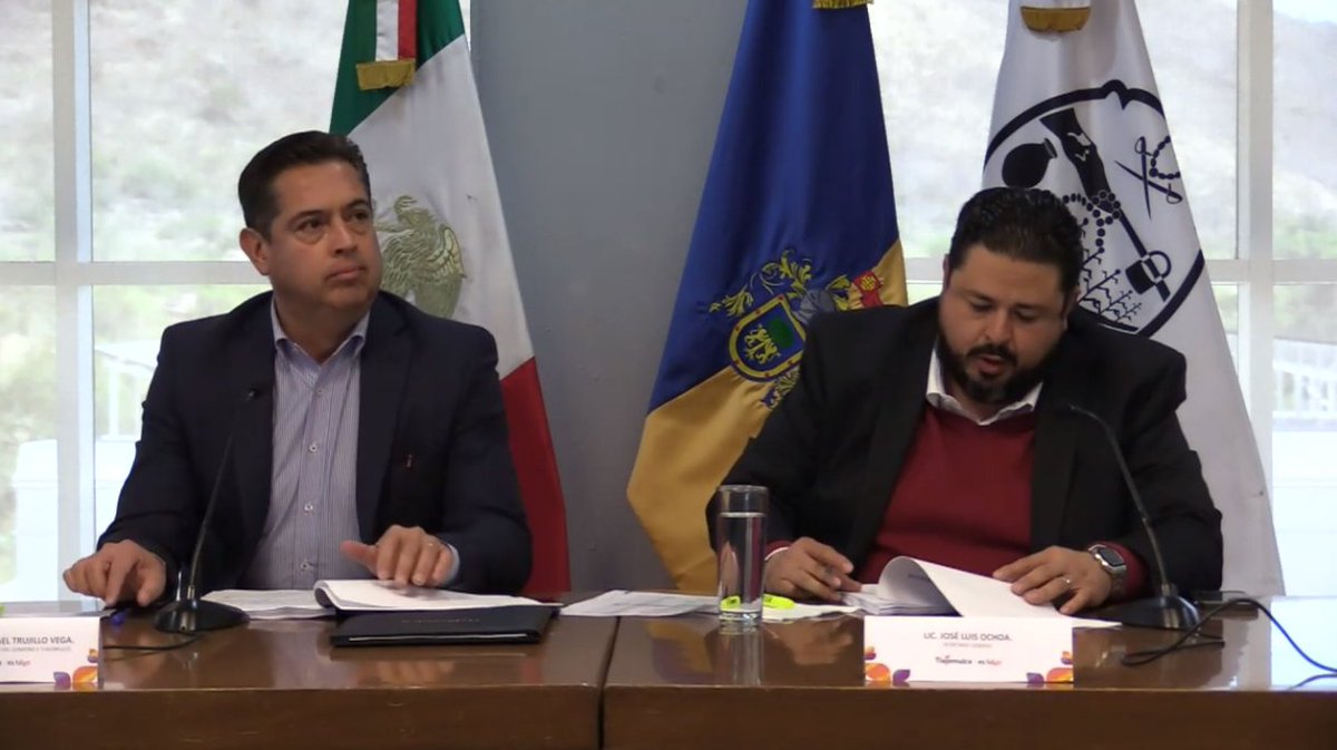 Arranca la sesión ordinaria. Sigue nuestra transmisión y entérate de los trabajos y decisiones que tomamos desde el Gobierno de Tlajomulco. #EnVivo

📲 vimeo.com/event/4112852