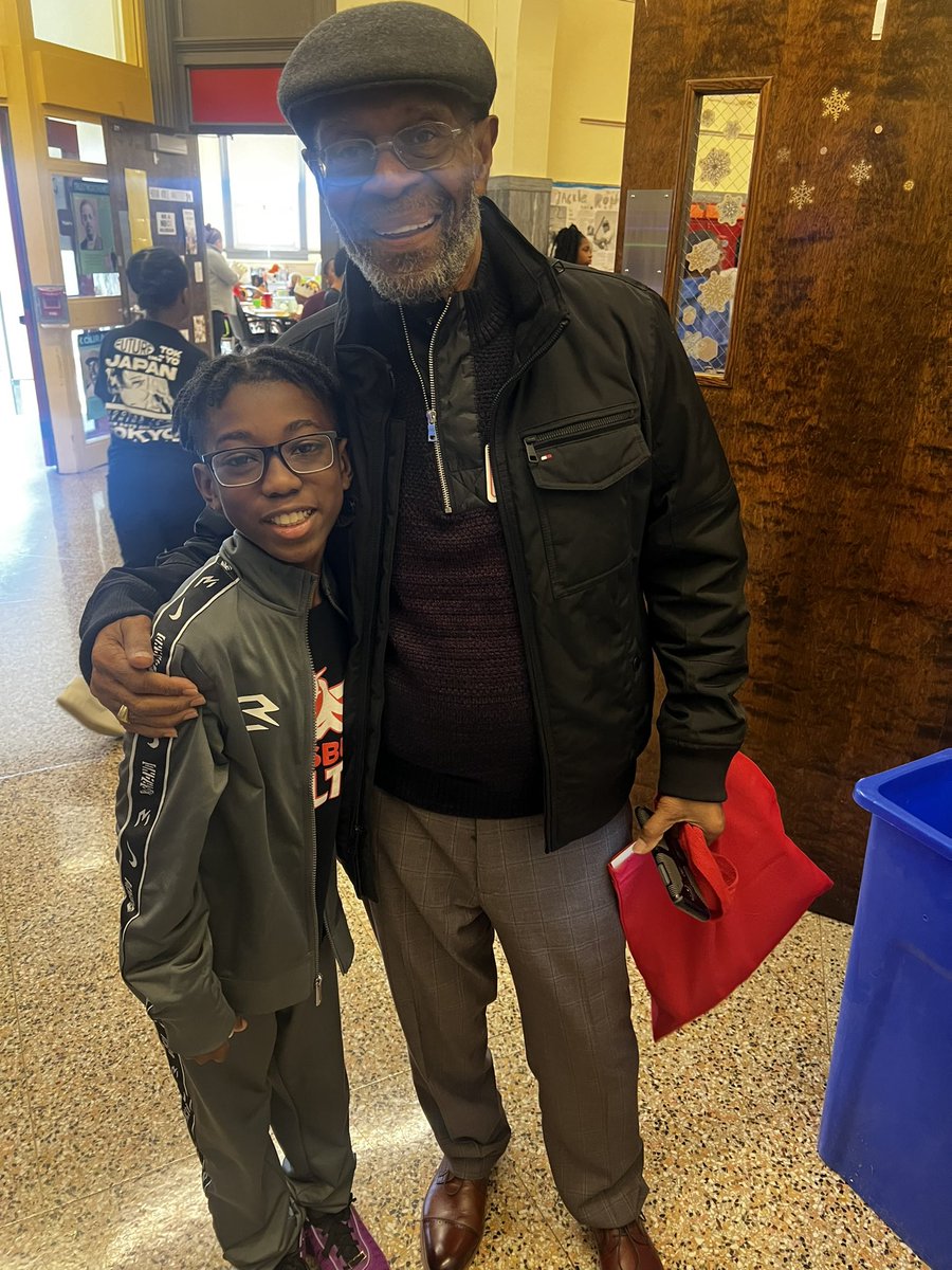 Pittsburgh Public Safety Administration, Police Chief Larry Scirotto, Fire Chief Darryl Jones, and EMS Chief Amera Gilchrist, joined Mayor Ed Gainey at Fulton Elementary School for Black History Month!