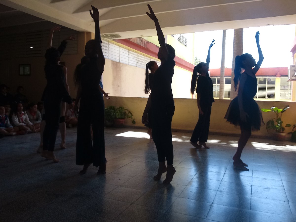 Realiza nuestra escuela acto por el 129 Aniversario del reinicio de las Luchas Independentistas, porque somos continuidad, no dejaremos caer la gloria que se ha vivido.
#SomosCultura
#ArteyRevolución