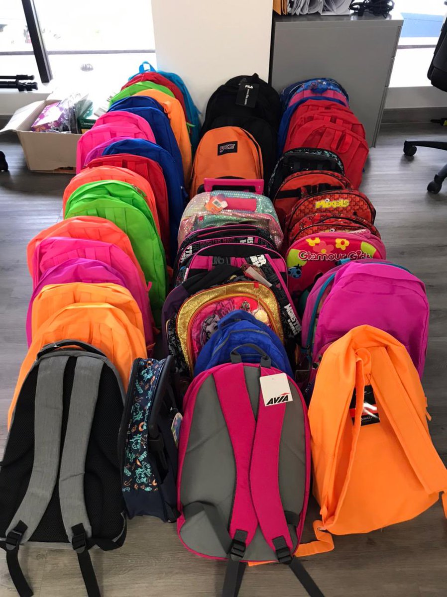 Vamos a beneficiar a más de 100 estudiantes en Cañazas con todos los útiles escolares que necesitan para iniciar sus clases. Si alguien quisiera formar parte de esta maravilla, escríbame al 6513-4297 ♥️