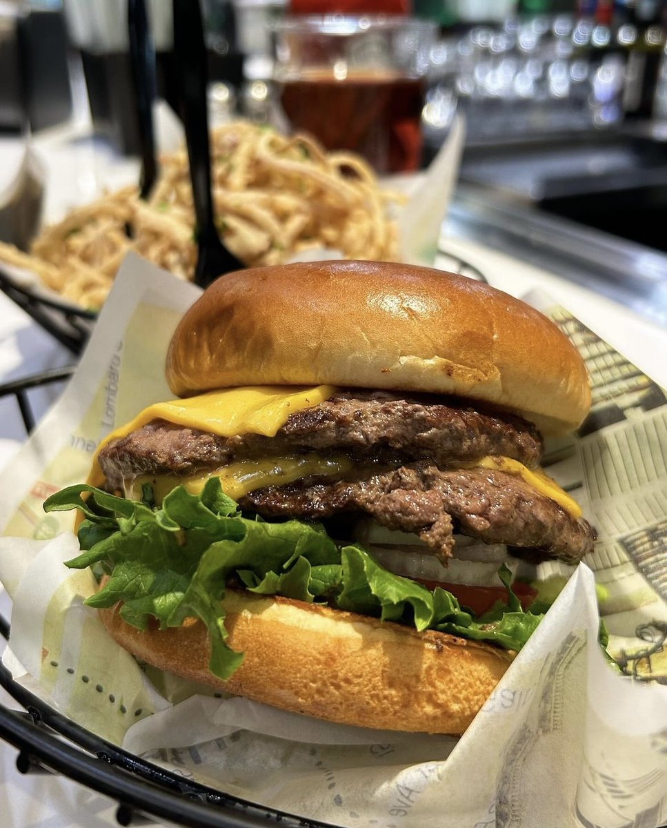 Double the patty, double the deliciousness 📷 : @theburgerandher