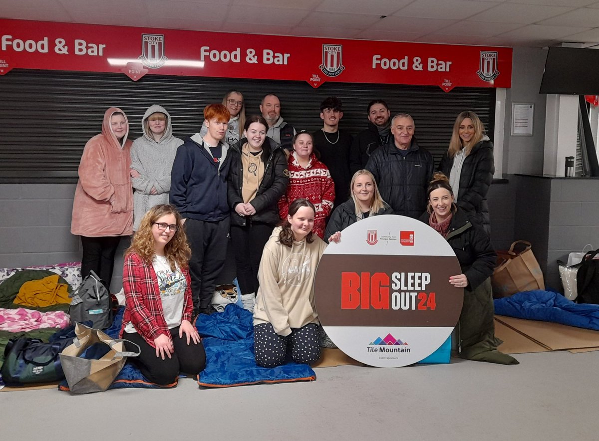 The Big Sleep Out 2024 is underway at the Bet365 Stadium! These students from Stoke-on-Trent College will be braving the night on the Franklin concourse to raise money for us and @scfc_community. Well done to them! 👏👏👏