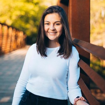 WorldCentralwor's tweet photo. #BREAKING : Nursing student found dead after jogging on the University of Georgia campus has been identified as 22 year old Laken Hope Riley. Classes cancelled today. #Georgia #LakenHopeRiley #UniversityofGeorgiacampus https://t.co/Gbwk3YNtwq