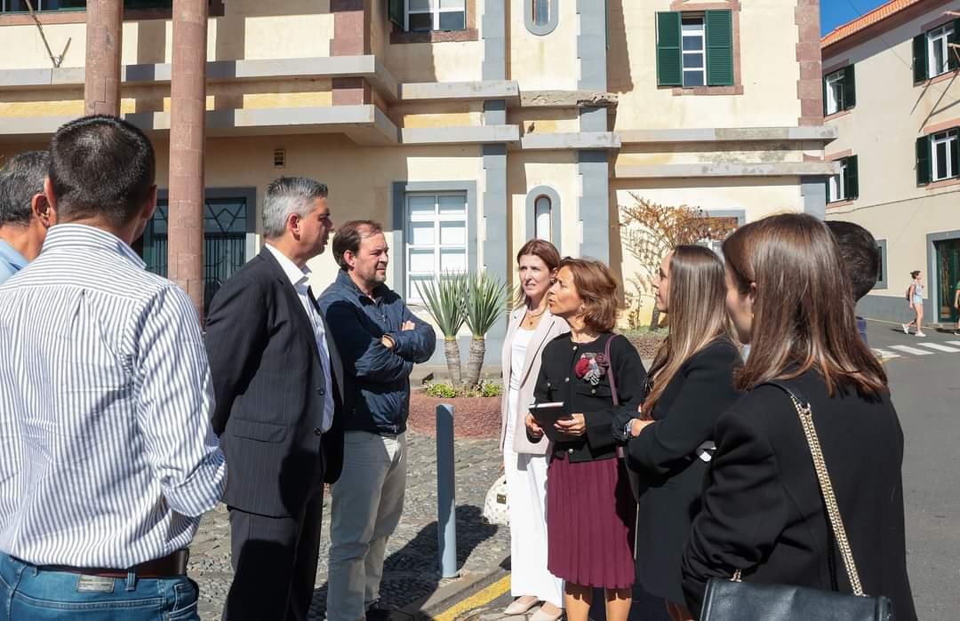 psd_madeira's tweet photo. Prosseguindo a sua estratégia de proximidade e esclarecimento dos cidadãos, um pouco por toda a Região, a Candidatura "MADEIRA PRIMEIRO" esteve na Ponta do Sol, reiterando o apelo ao voto nas próximas Eleições Legislativas Nacionais do dia 10 de março.

#MadeiraPrimeiro https://t.co/Or7jxOyuaE