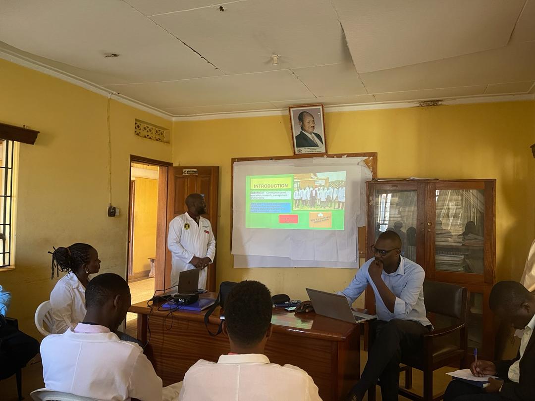 KingCeasorUni's tweet image. 🎓 Exciting day as our MBChB 4.2 students showcase their COBERMS report to Mukono District Health Management at the boardroom of the District Health Officer! 🏥📊 #HealthcareLeaders #ResearchInAction #MukonoDistrict #kingceasoruniversity