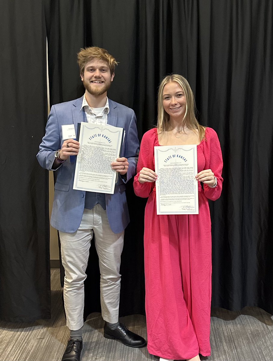 lwarren30's tweet photo. Congratulations to Brennan &amp; Liz for receiving their Horizon Awards today! Brennan was a top recipient &amp; received an additional award! #OneSMSD #SHINE  ⁦@theSMSD⁩ ⁦@Rosehill512⁩ ⁦@DrMJHubb⁩ ⁦@LCteach_learn⁩ ⁦@KsCommissioner⁩ ⁦@Bclaypool63⁩ https://t.co/hkZrL9hzkh