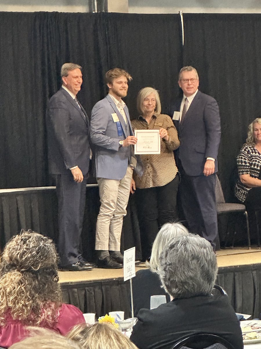 lwarren30's tweet photo. Congratulations to Brennan &amp; Liz for receiving their Horizon Awards today! Brennan was a top recipient &amp; received an additional award! #OneSMSD #SHINE  ⁦@theSMSD⁩ ⁦@Rosehill512⁩ ⁦@DrMJHubb⁩ ⁦@LCteach_learn⁩ ⁦@KsCommissioner⁩ ⁦@Bclaypool63⁩ https://t.co/hkZrL9hzkh