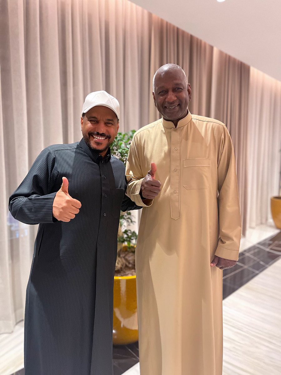 صور للتاريخ مع الأسطورة حبيبنا  #ماجد_عبدالله 
 
#الرياض