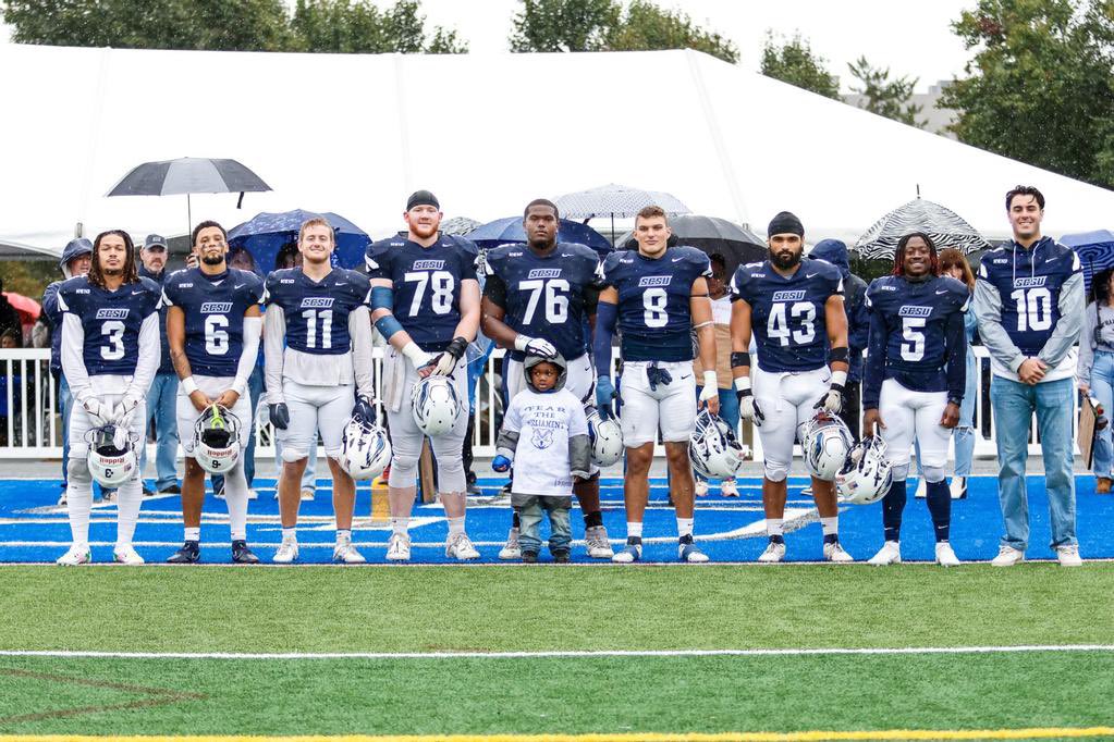 Jun Rivas ‘24 (@emorywr1) on Twitter photo Blessed and Excited to announce my commitment to Southern Connecticut State for the next 4 years!! Thank you to all who believed in me and all who have helped me get here! GO OWLS🦉
<a href="/SCSUFB/">SCSU Football</a> <a href="/CoachEggerling/">Coach Eggerling</a> <a href="/showtime_jenks/">Devante Jenkins</a> <a href="/NEWBURGHFBALL/">Newburgh Football</a> <a href="/WRCoach_E/">Coach_E</a> Blessed and Excited to announce my commitment to Southern Connecticut State for the next 4 years!! Thank you to all who believed in me and all who have helped me get here! GO OWLS🦉
<a href="/SCSUFB/">SCSU Football</a> <a href="/CoachEggerling/">Coach Eggerling</a> <a href="/showtime_jenks/">Devante Jenkins</a> <a href="/NEWBURGHFBALL/">Newburgh Football</a> <a href="/WRCoach_E/">Coach_E</a>