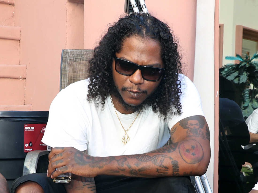 Happy birthday to Ab-Soul 😎 One of the best lyrical rappers out He turns 37 today 🎈