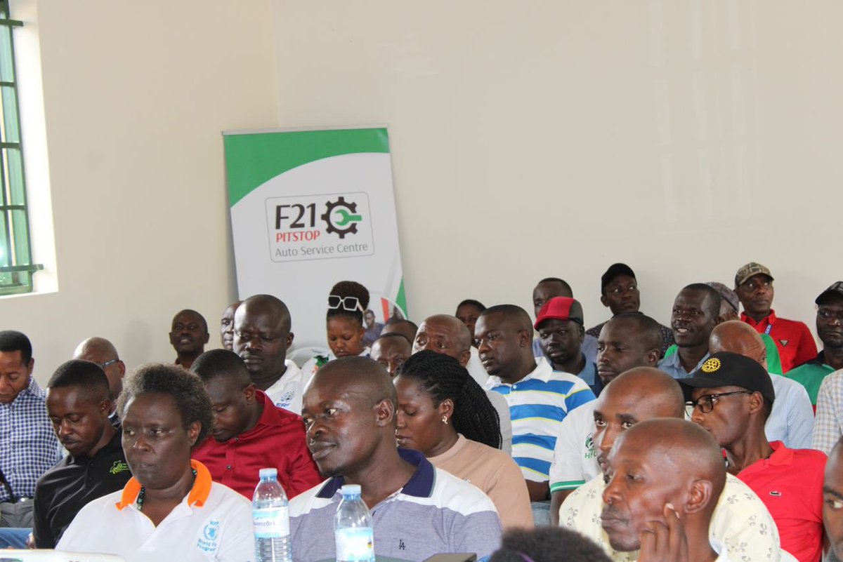 eddiespikaagaba's tweet photo. Earlier today, some drivers from different companies and NGOs in Mbarara were held in a world class automotive training program @Formular21 Pitstop autoservice Centre by a team of excellent technicians from @CFAOMotors_Ug in partnership with @AIRDInt https://t.co/ih0wxcMkhY