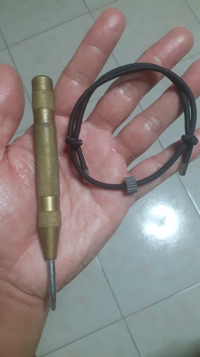 XdelaC's tweet image. This one? Works but with a BIG caveat; needs considerable physical force + range of motion in a panic-filled situation to do. I recommend an escape hammer or a cheap, hardware spring-loaded punch or the GTFO bracelet (tungsten carbide). As for the rest 🧐

youtube.com/shorts/eQBFkDX…