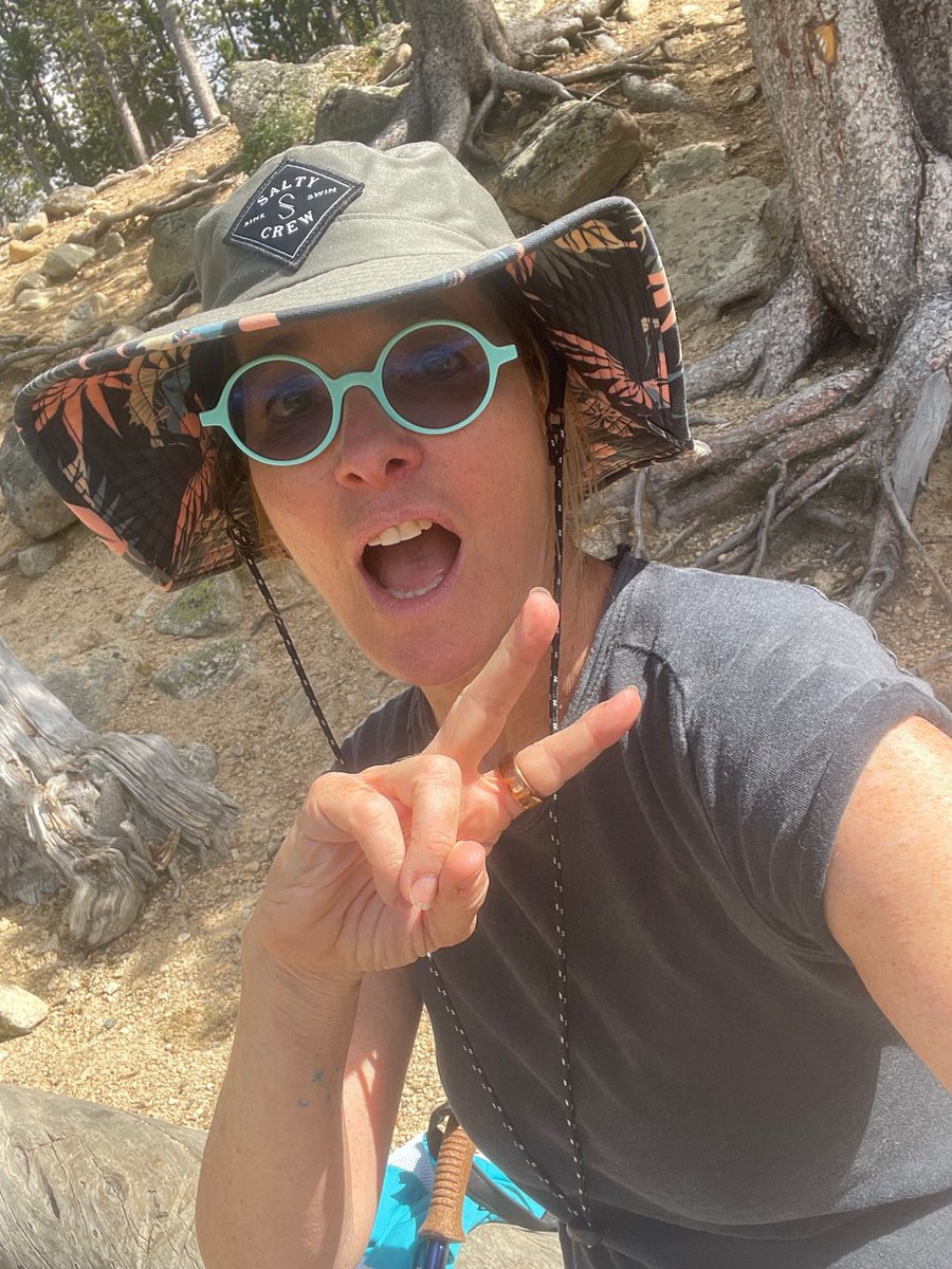 thesheilakelley's tweet photo. Rock on 😜🤘🪨
⠀⠀⠀⠀⠀⠀⠀⠀⠀
I am back out west with the bear and the moose, the foxes, mountain lions, and elk. Getting my wild on.
⠀⠀⠀⠀⠀⠀⠀⠀⠀
How are you coming into spring?
⠀⠀⠀⠀⠀⠀⠀⠀⠀
#sfactor #springtime #epiclife https://t.co/Kpq728AEEP