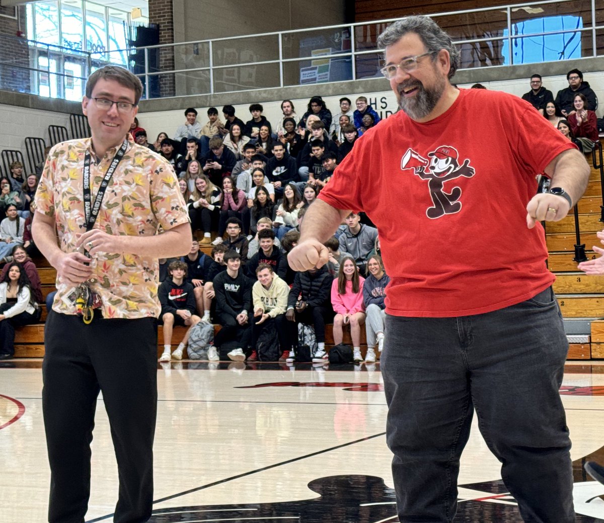 #FFAWeek our finalists, Mr. Rhodes and Mr. Grenard! 🐷 😚 🟡🔵