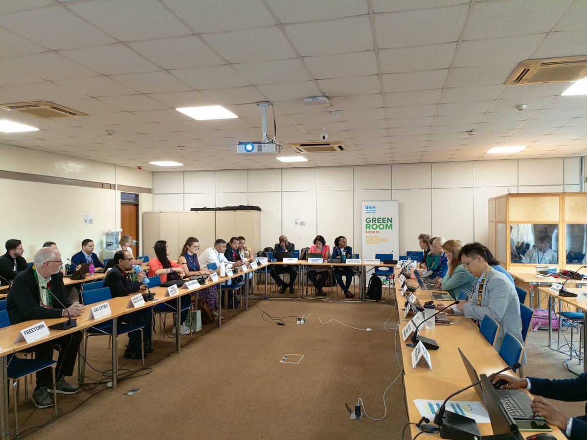 RolandeAziaka's tweet photo. MGs at #oecpr6 @unea
Day5 - an Honor to co-chair the Daily Major groups and stakeholders morning coordination meeting 8-9:30 at R14, Green room
We are cocreating for successful sessions 🌟✨
Thanks all colleagues for the constructive collaboration !
#DjatougbeAziaka
#NGOs MG https://t.co/1OjExIxRKC