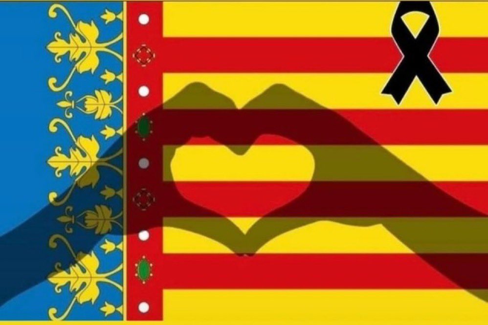 valkyrya71's tweet photo. 🖤🫶🚒👩‍🚒
#Valencia #Campanar https://t.co/nQZIpYcYoW