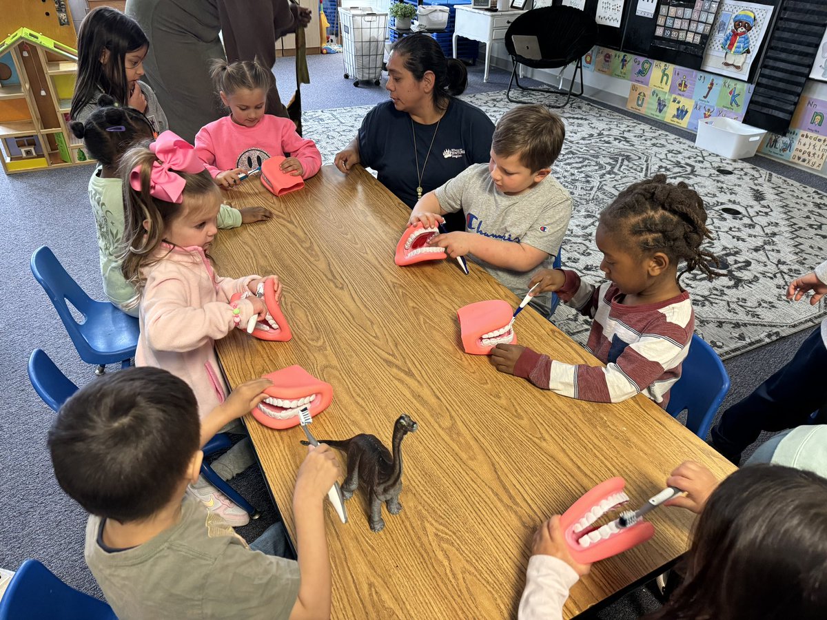cbbpayne's tweet image. Our PreK students are learning about dental health today at #theBHT! @MACSchools