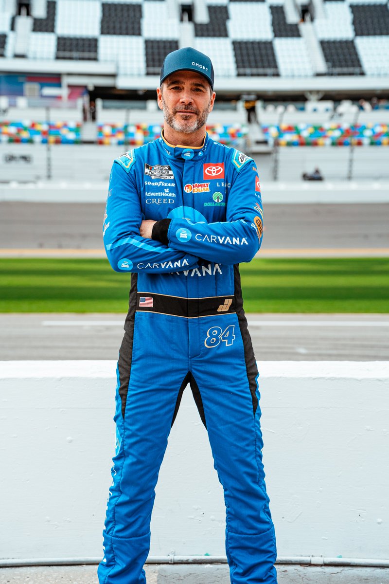 We’re honored to have seven-time NASCAR Champion and Hall of Fame inductee @JimmieJohnson as a partner. Stay tuned for later this year as Jimmie will introduce a signature menu item at all Chopt locations, with proceeds directly benefiting the Jimmie Johnson Foundation.⁠