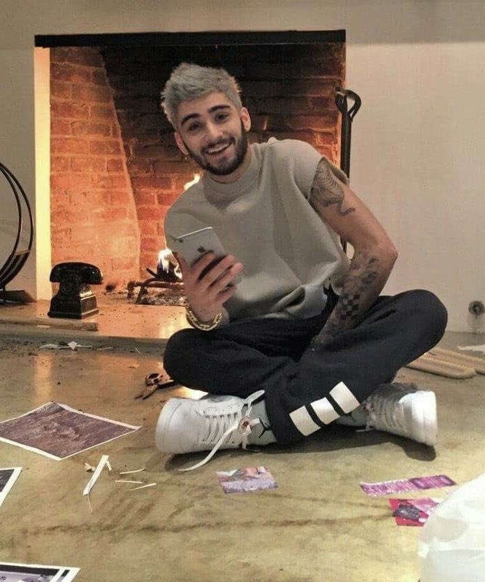 thetrindade_28's tweet photo. eu fui embora,                      meu amor chorou! https://t.co/q2kTzhYyD7