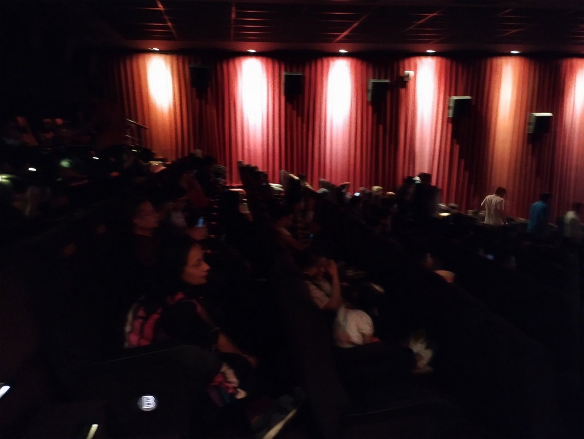 _FinanceMaestro's tweet photo. #jio Studios drops Article 370 movie, #PVRInox offers ₹99 tix for 'Cinema Lovers' Day'. Perfect timing as Lok Sabha 2024 elections loom. Chronology, anyone? 🍿🗳️ #PoliticalDrama #ElectionCountdown https://t.co/wzW94JScdF