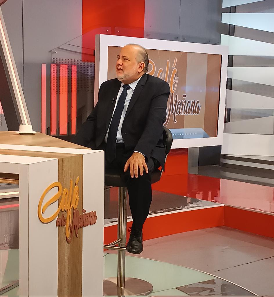 Durante su participación en Café en la mañana por <a href="/VTVcanal8/">VTV CANAL 8</a> el Defensor del Pueblo <a href="/aruizddp/">Alfredo Ruiz</a> destacó que 22 Defensorías municipales han sido creadas para estar más cerca de la población que se suman a las 23 sedes y subsedes regionales más la Defensoría Delegada Metropolitana.