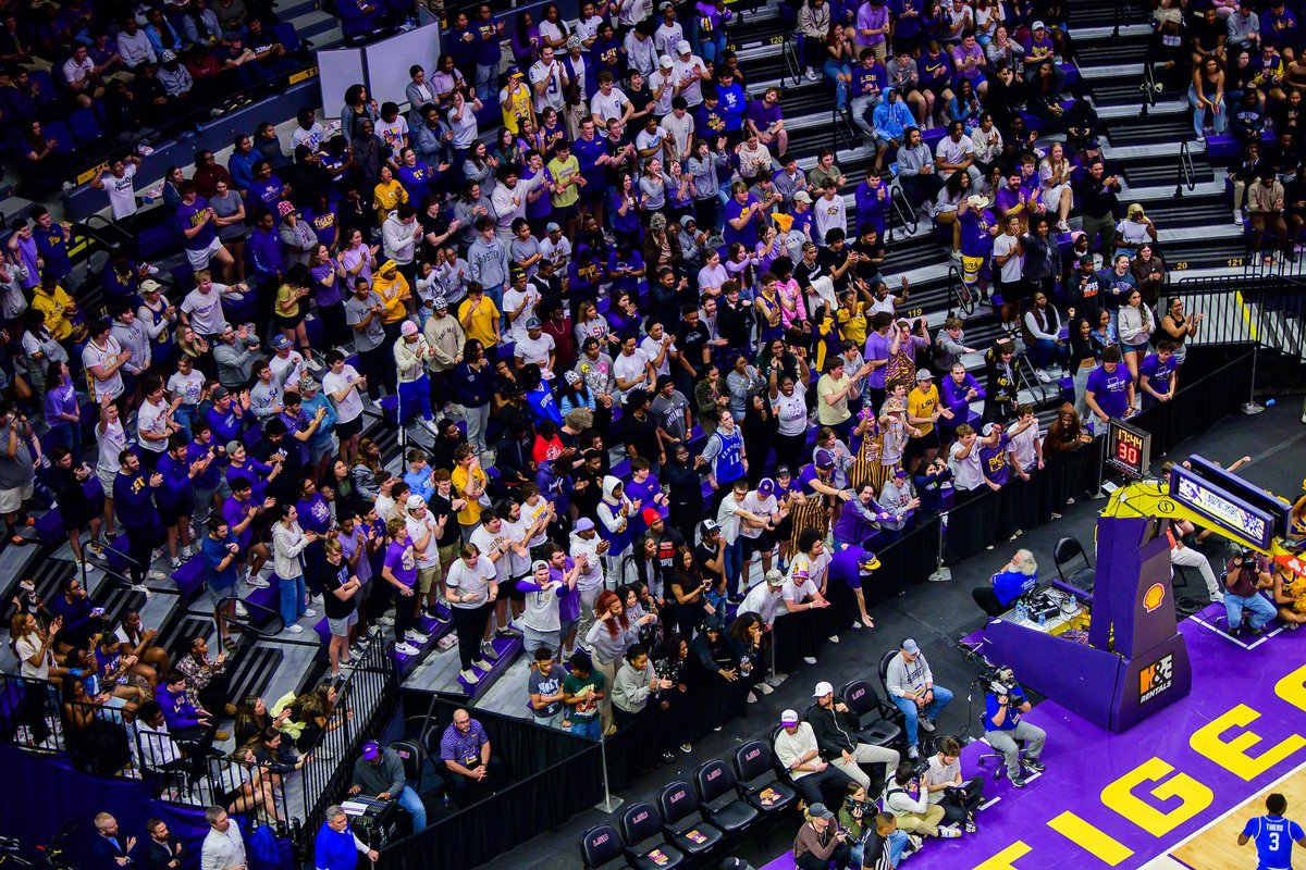 LSUBasketball's tweet photo. Tiger nation, Wednesday was incredible. Let’s get ready to do it again Saturday night at 7:30 as we host Mississippi State!

🎟️ https://t.co/lnVm7SazqU | #BootUp https://t.co/9Hv4YCiJ2o