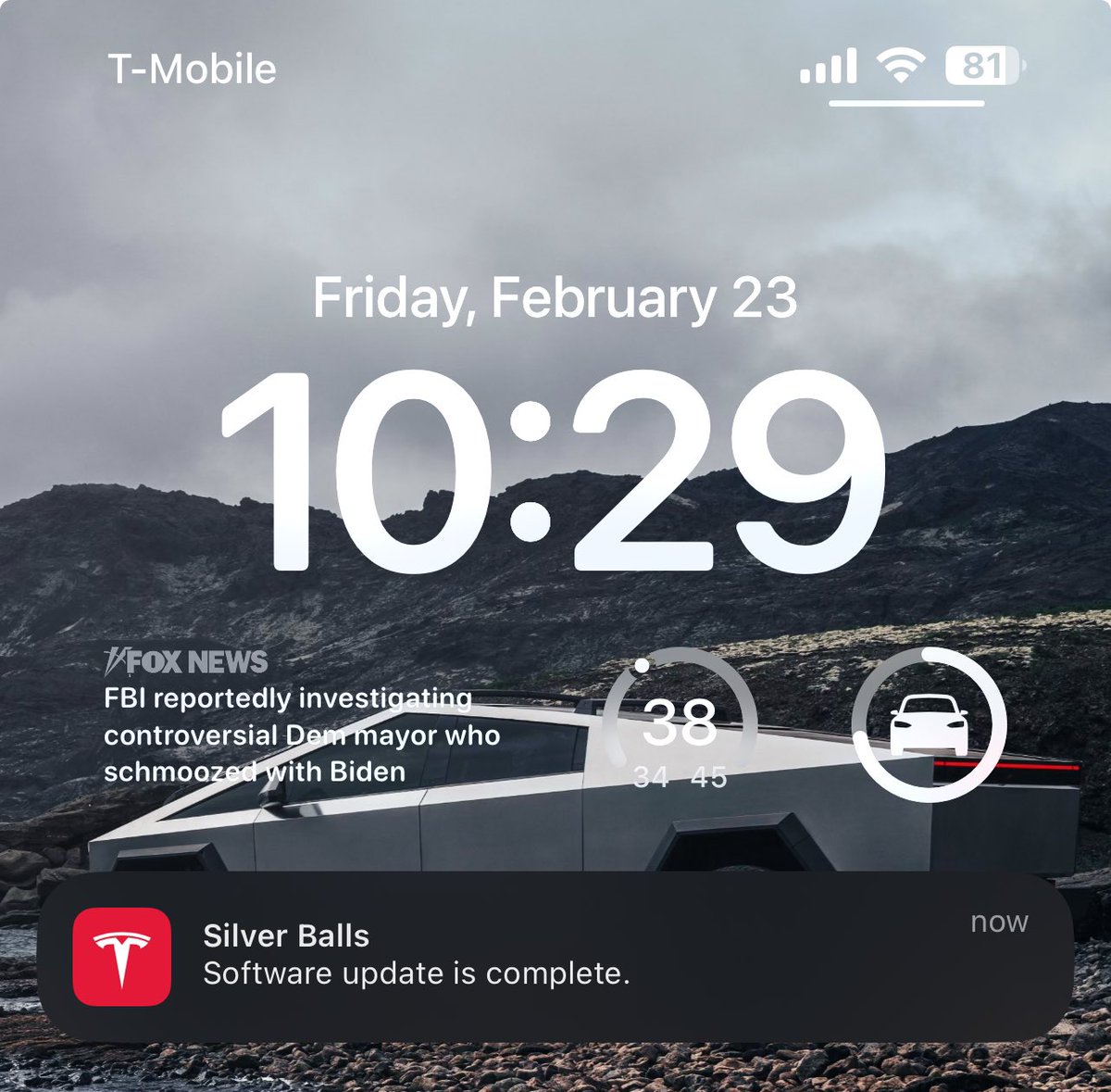 teslasanity's tweet photo. I FINNALY got this notification!

For those who have followed. Back in June, my Model X received FSD beta 11.4.3. That beta software corrupted my vehicle not allowing me to access FSD or updates. 

I don’t know what I’m going to expect to see when I get in my car. I hope it fixed https://t.co/gzbUGsevcK