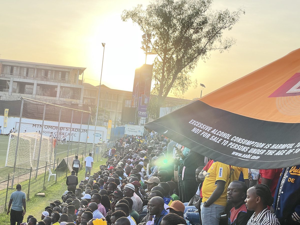 EdwinKyleKule's tweet image. It’s more than 20 minutes to kickoff but you must be happy with the numbers at MTN Omondi Stadium. The Red Army is ready to take on the Yellow Army.

#KyleReports | #UPLLive