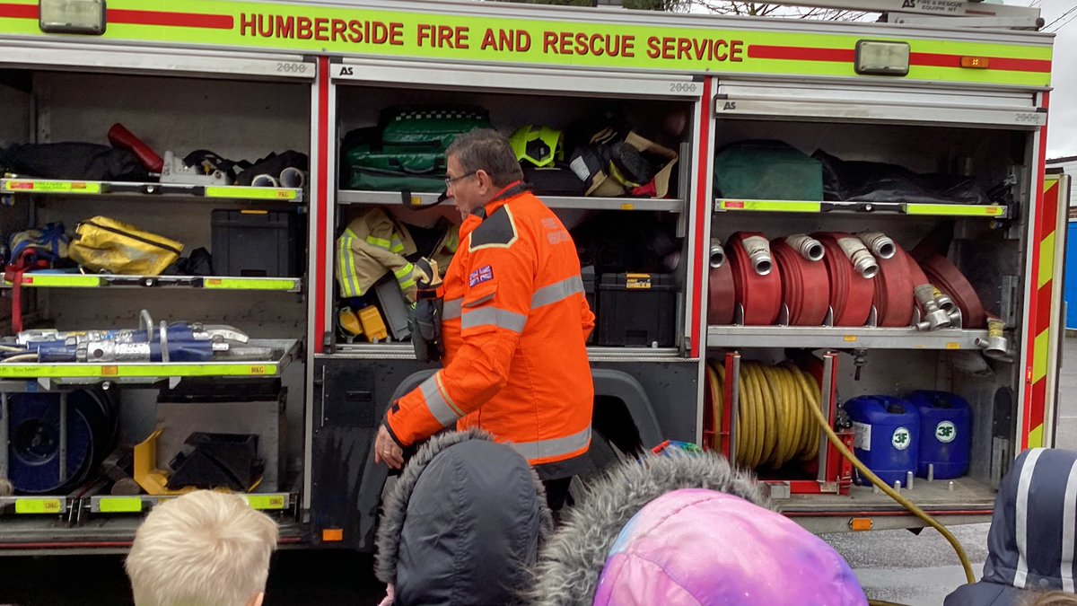 SBPS_Robins's tweet photo. We loved our visit from the Fire Service 🌟 #sbpsPSHE https://t.co/AoTDkhRg7s