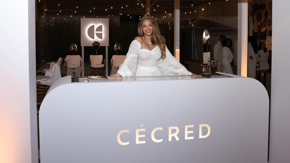 With Beyoncé becoming the latest celebrity to launch a beauty brand, a question looms: is fame a guarantee of success in the crowded, competitive beauty retail landscape?
go.forbes.com/c/bDgs