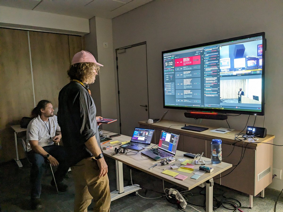 Catriona Waitt tweet media