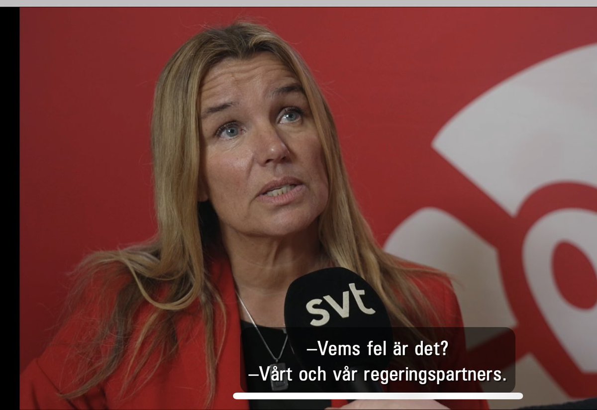 23shsk24's tweet image. Äntligen ett erkännande.PSGlöm inte tanka idag,dieseln under 19 spänn,hur nu detta är möjligt  #KFML(r)