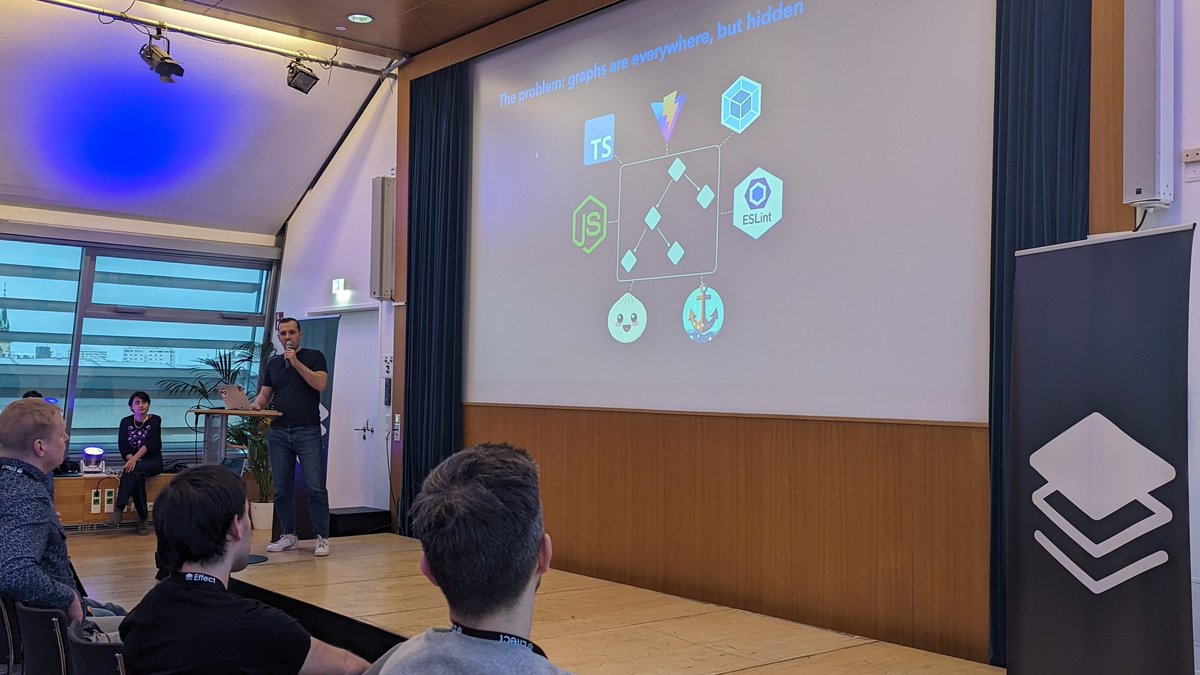 EffectTS_'s tweet image. Building skott: a journey of Effect-Driven Development by Antoine Coulon @c9antoine