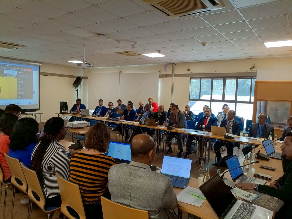 RolandeAziaka's tweet photo. Day5
Honored to co-organize with colleagues from West Asia, the 1st bilateral consultation of MGs with Arab group at #OECPR6 @UNEP and shared our inputs.
As NGO FP of Resolution on Land degradation - 🇸🇦, It was a pleasure for me to share our inputs with the MS Arab group. https://t.co/mull6zgRno