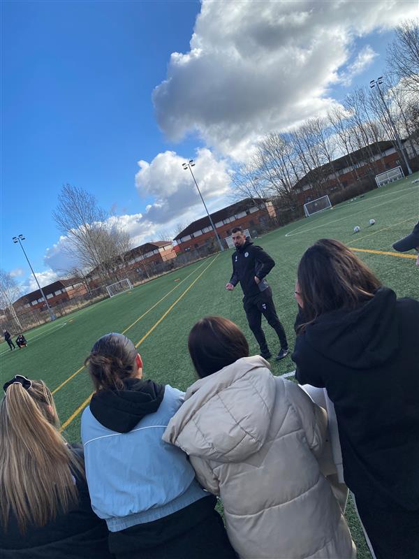 An amazing opportunity for our 4th year Sport Coaching students who spent the day with @saintmirrenfc. They listened to presentations from the Academy Director @cleetis1711 & observed a brilliant U18s training session. Our students couldn't have been made to feel more welcome.